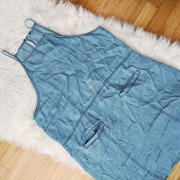 American Eagle Outfitters Dresses & Skirts - AEO Chambray Shift Dress